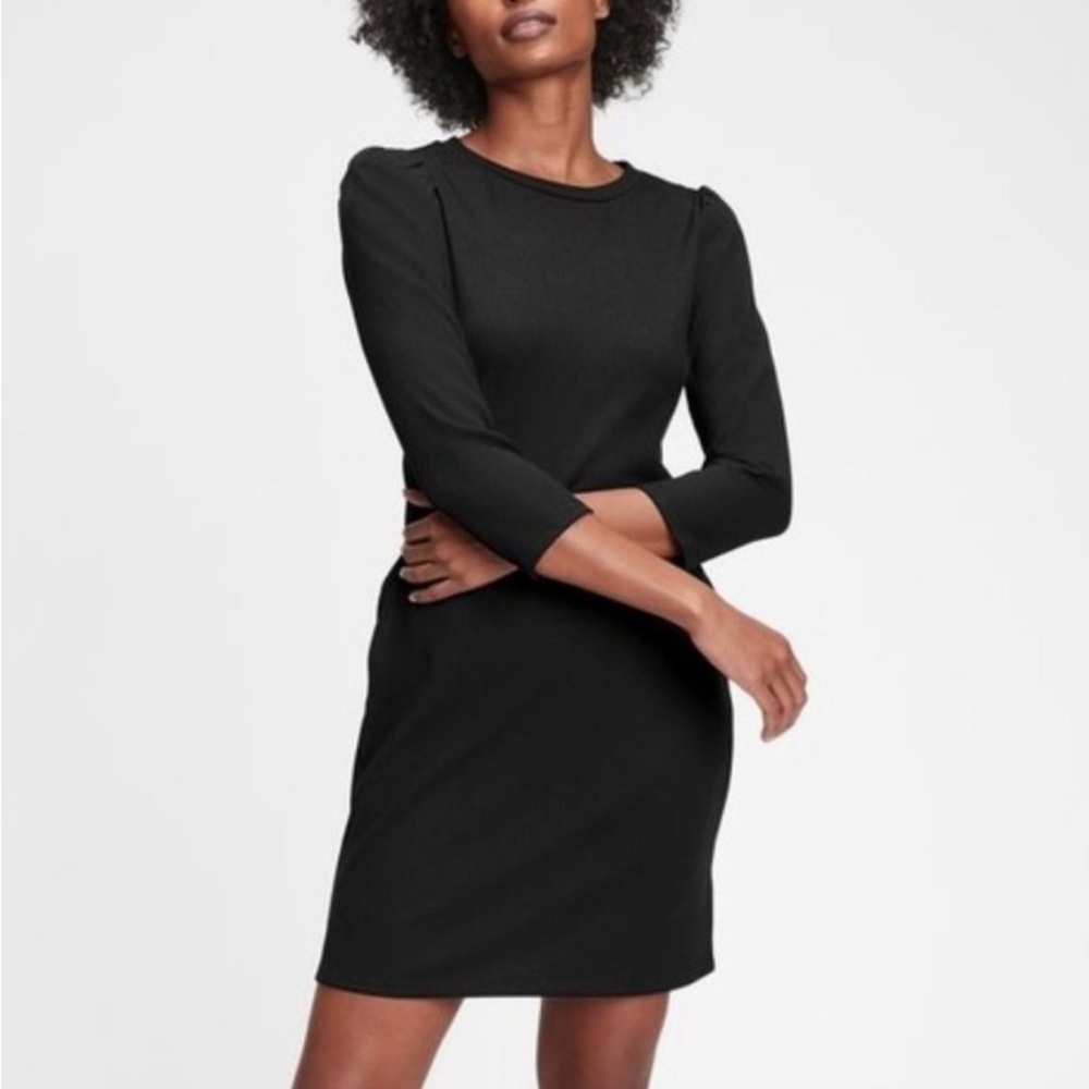 GAP EUC ribbed black dress